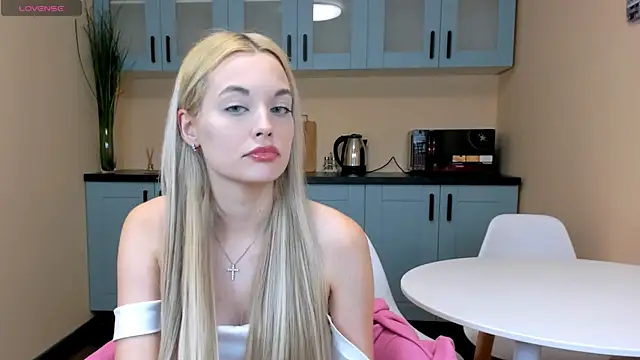 CallMeMargo online show from 3, 10, 2025