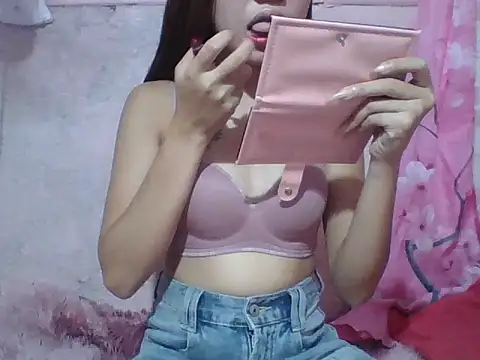 SweetPussie18x online show from 28, 5, 2026