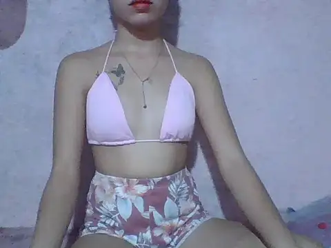 Snapshot of SweetPussie18x chatting on 30, 6, 2026 SweetPussie18x online show from 30, 6, 2026