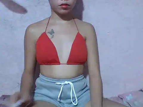 Snapshot of SweetPussie18x chatting on 15, 6, 2026 SweetPussie18x online show from 15, 6, 2026