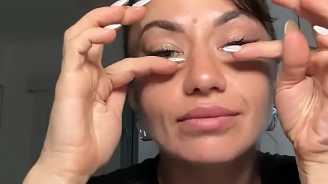 Snapshot of Roriann chatting on 18, 2, 2026 Roriann online show from 18, 2, 2026