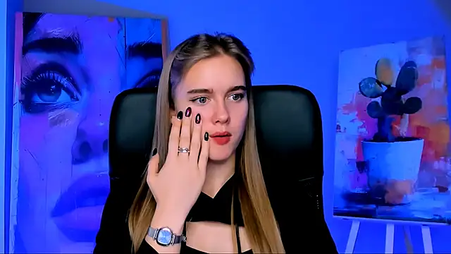 JuneWoods online show from 7, 11, 2025