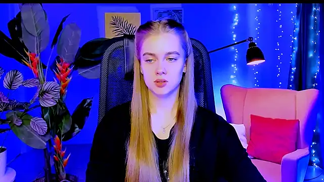 JuneWoods online show from 4, 3, 2026