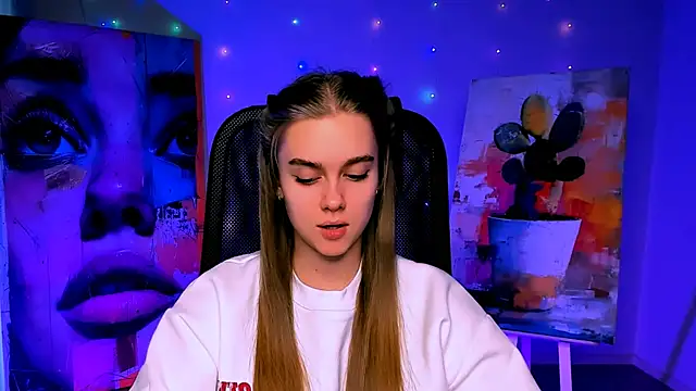 JuneWoods online show from 9, 2, 2026