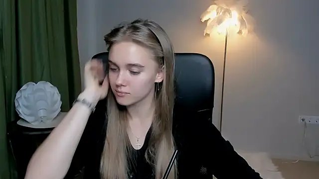 JuneWoods online show from 3, 10, 2025