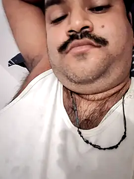 Snapshot of desiyouth94 chatting on 7, 10, 2025 desiyouth94 online show from 7, 10, 2025