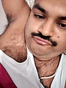 Snapshot of desiyouth94 chatting on 21, 11, 2025 desiyouth94 online show from 21, 11, 2025