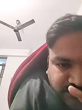 Snapshot of desiyouth94 chatting on 9, 1, 2026 desiyouth94 online show from 9, 1, 2026