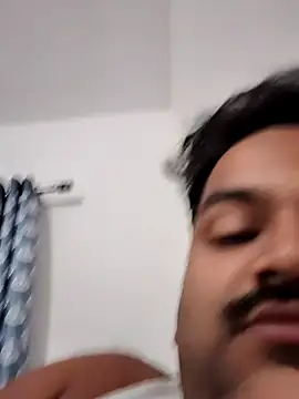 Snapshot of desiyouth94 chatting on 9, 11, 2025 desiyouth94 online show from 9, 11, 2025