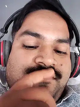 Snapshot of desiyouth94 chatting on 18, 11, 2025 desiyouth94 online show from 18, 11, 2025