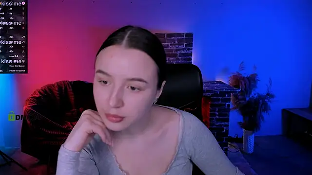 leslie bird online show from 17, 12, 2025