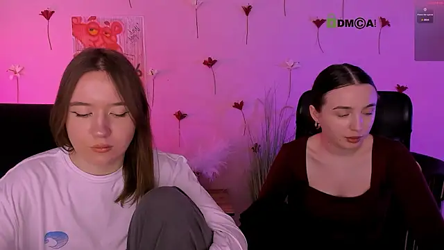 Snapshot of leslie_bird chatting on 1, 3, 2026 leslie bird online show from 1, 3, 2026