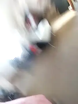 azery27000 online show from 17, 12, 2025