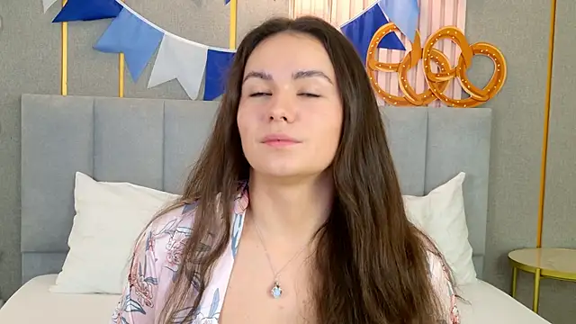 GabiBatista online show from 5, 10, 2025