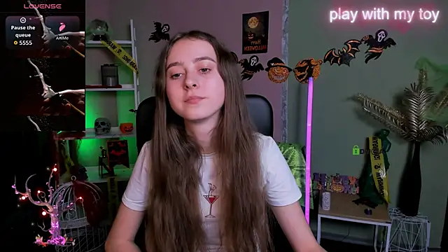 rebecca smile online show from 29, 10, 2025