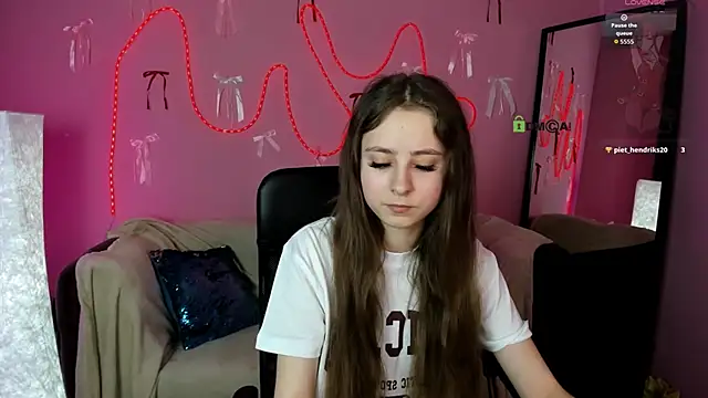 rebecca smile online show from 16, 3, 2026