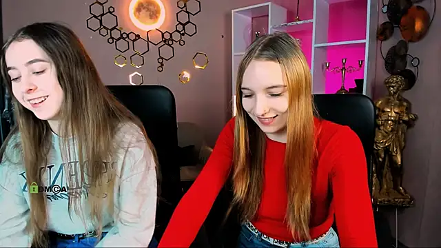 rebecca smile online show from 20, 12, 2025