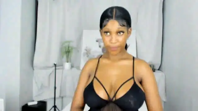 ConnieSmall24 online show from 6, 10, 2025