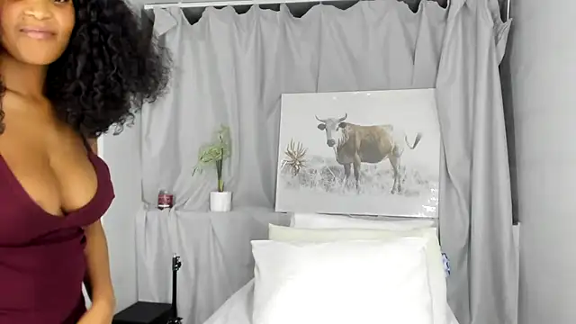 ConnieSmall24 online show from 25, 10, 2025