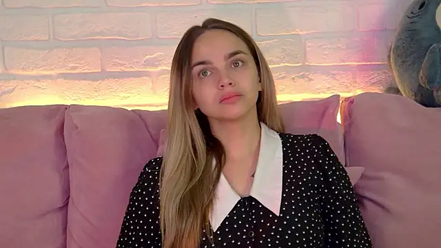 Snapshot of AnitaVenture chatting on 16, 10, 2025 AnitaVenture online show from 16, 10, 2025