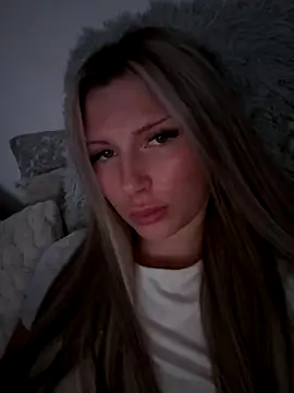 blondeeee online show from 19, 12, 2025