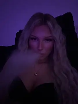 blondeeee online show from 2, 4, 2026