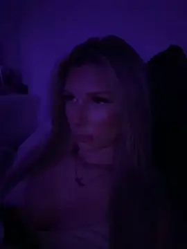 blondeeee online show from 22, 2, 2026