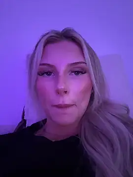 blondeeee online show from 24, 6, 2026