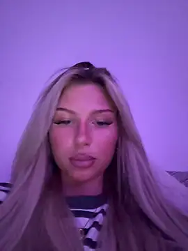 blondeeee online show from 4, 5, 2026