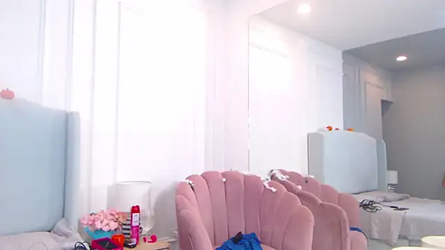 ChantalGarner online show from 5, 11, 2025