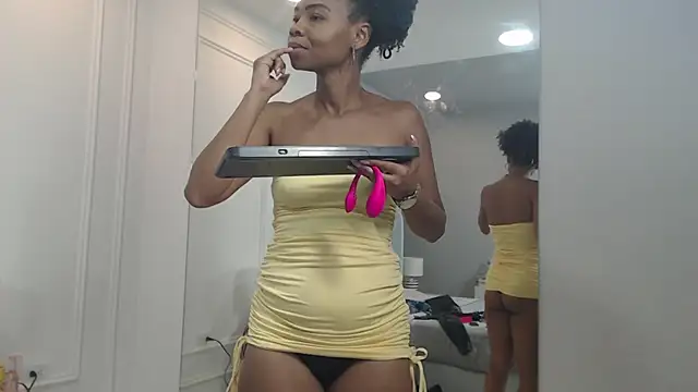 ChantalGarner online show from 13, 10, 2025