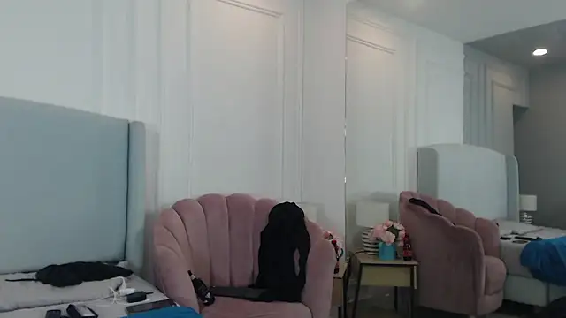 ChantalGarner online show from 8, 1, 2026