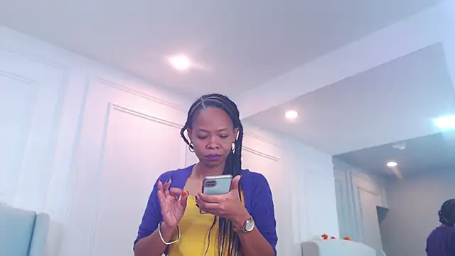 ChantalGarner online show from 7, 11, 2025