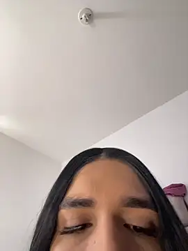 Dania Oconor online show from 1, 11, 2025