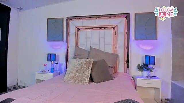 Violeta dh online show from 25, 11, 2025