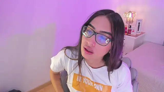 cherrylady 02 online show from 6, 10, 2025