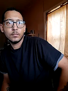 Snapshot of ThrowedWorldWide chatting on 30, 11, 2025 ThrowedWorldWide online show from 30, 11, 2025