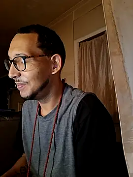 Snapshot of ThrowedWorldWide chatting on 24, 11, 2025 ThrowedWorldWide online show from 24, 11, 2025