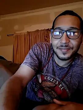 Snapshot of ThrowedWorldWide chatting on 21, 11, 2025 ThrowedWorldWide online show from 21, 11, 2025