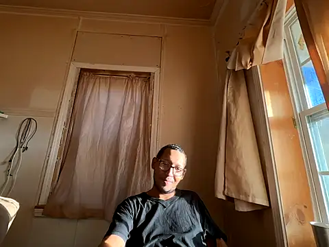 ThrowedWorldWide online show from 14, 12, 2025