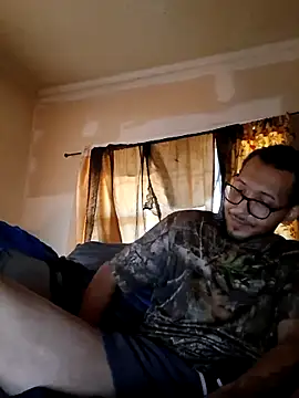 Snapshot of ThrowedWorldWide chatting on 17, 11, 2025 ThrowedWorldWide online show from 17, 11, 2025