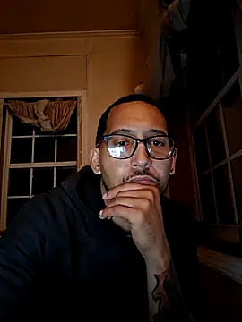 Snapshot of ThrowedWorldWide chatting on 24, 11, 2025 ThrowedWorldWide online show from 24, 11, 2025