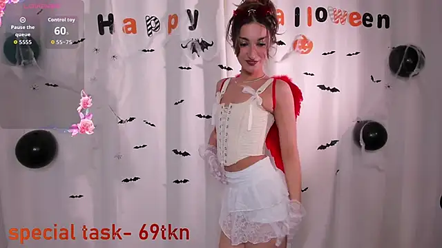 softly bold online show from 27, 10, 2025