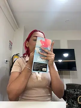 Snapshot of theladymonserrateshow chatting on 5, 11, 2025 theladymonserrateshow online show from 5, 11, 2025