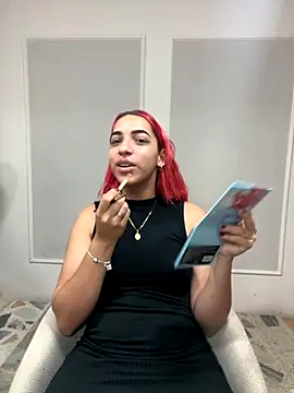 Snapshot of theladymonserrateshow chatting on 25, 11, 2025 theladymonserrateshow online show from 25, 11, 2025