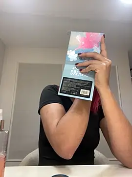 Snapshot of theladymonserrateshow chatting on 29, 11, 2025 theladymonserrateshow online show from 29, 11, 2025