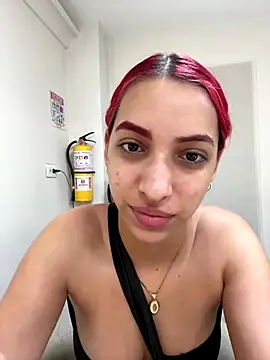 Snapshot of theladymonserrateshow chatting on 20, 11, 2025 theladymonserrateshow online show from 20, 11, 2025