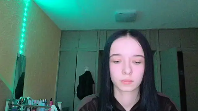 Emilia Light online show from 9, 3, 2026