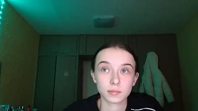 Snapshot of Emilia_Light chatting on 13, 2, 2026 Emilia Light online show from 13, 2, 2026