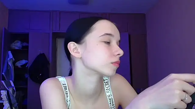 Emilia Light online show from 12, 3, 2026